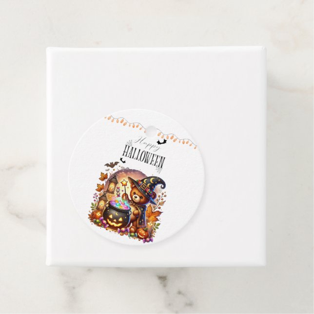 Étiquettes Cadeau Happy Helloween Cute Wizard Bear (En situation)