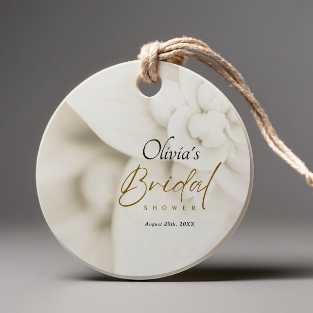 Étiquettes Cadeau Ivory Bloom & Elegant Gold Script Fête des mariées (Créateur téléchargé)