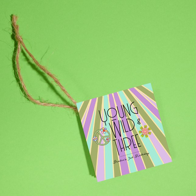 Étiquettes Cadeau Jeune, sauvage et trois | Balise de préférence B-D (Créateur téléchargé)