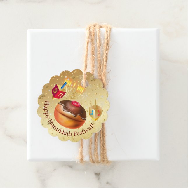 Étiquettes Cadeau Joyeux Donuts de vacances Hanoukka et Menorah Gold (En situation)