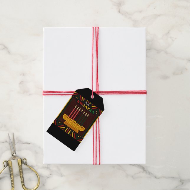 Étiquettes-cadeau Joyeux Kwanzaa PopArt (Avec de la ficelle)