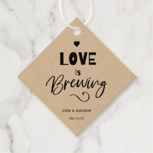 Étiquettes Cadeau Kraft Love est en train de brasser mariage favori 