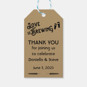 Étiquettes-cadeau L'amour brasse la bière à thème Fête des mari