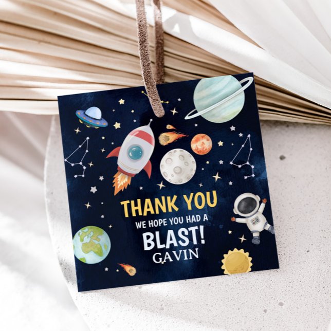 Étiquettes Cadeau L'astronaute spatiale éteint le Carré (Outer Space Astronaut Blast Off Birthday Party Square Favor Tags)