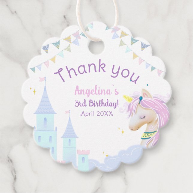 Étiquettes Cadeau Les balises Favor comportent une mignonne licorne. (Devant)