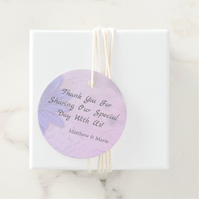 Étiquettes Cadeau Lovely Lavender Floral Merci (En situation)