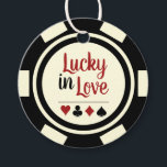 Étiquettes Cadeau Lucky In Love Black White Vegas Mariage<br><div class="desc">Se marier à Vegas ou dans une autre ville de casino amusante ? Ou avoir un mariage à thème casino ? Ces étiquettes "Lucky in Love" blanches et noires rendraient un complément parfait aux faveurs de vos invités. Personnalisez votre design avec vos noms en noir dans le centre, et une...</div>