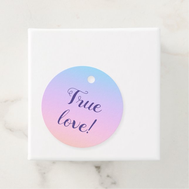 Étiquettes Cadeau Magnificent Pastel Rainbow Wedding (En situation)