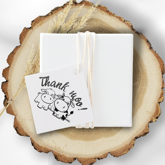 Étiquettes Cadeau Mariage à thème Merci Cow (Thank You Cow Themed Wedding Favor Tags from Ricaso. Cartoon cow couple, Personalized text to back)