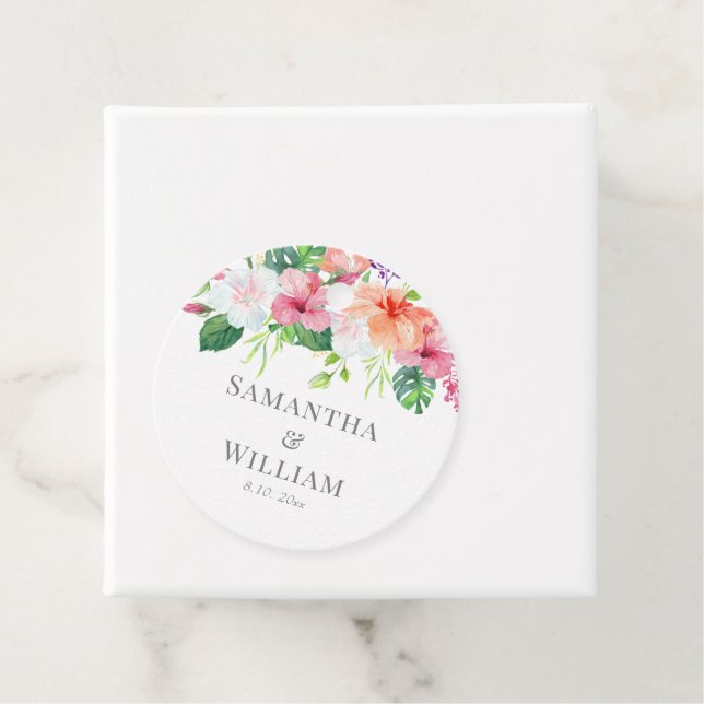 Étiquettes Cadeau Mariage d'aquarelle vert de la pêche florale tropi (En situation)