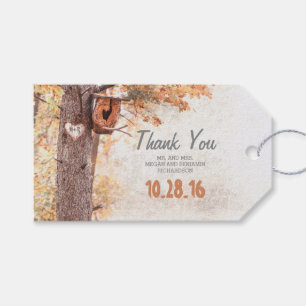 Étiquettes-cadeau Mariage de automne de coeur sculpté de l'arbre rus