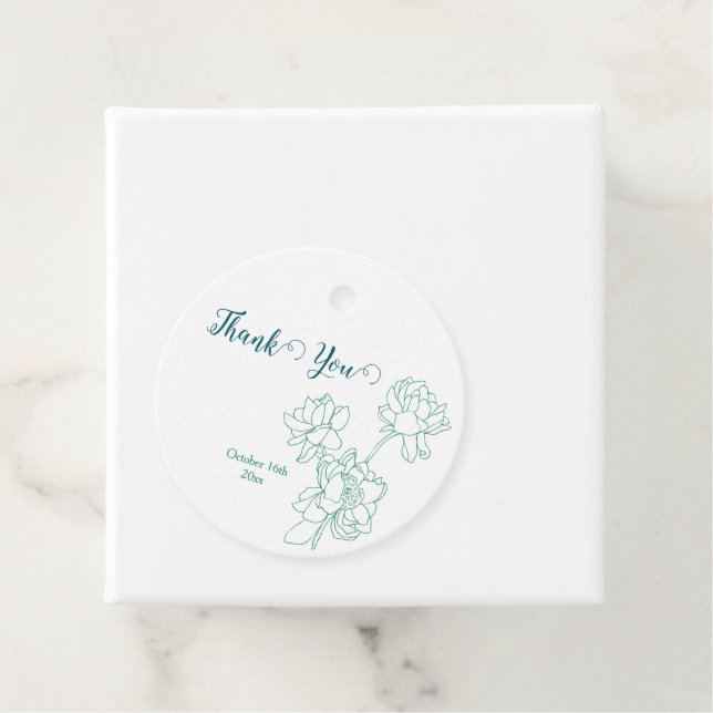 Étiquettes Cadeau Mariage de fleurs de pivoines à main verte (En situation)