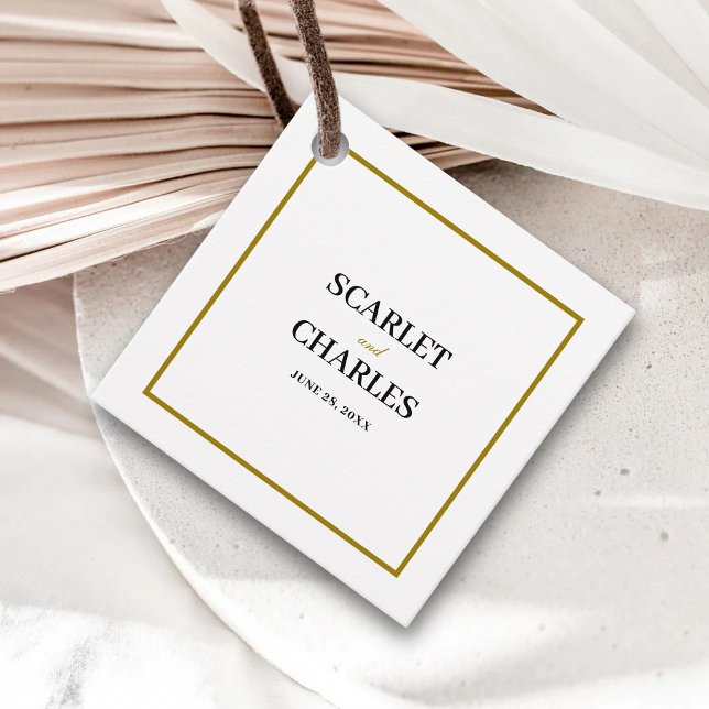 Étiquettes Cadeau Mariage Formel Classique Monogramme Noir Or (Formal black and gold monogram favor tags add a refined, personalized finish to gifts.)