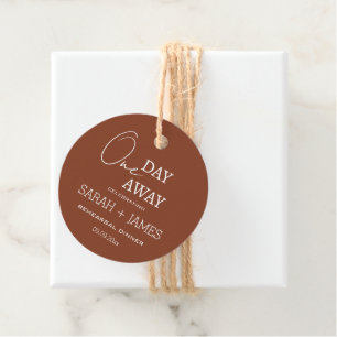 Étiquettes Cadeau Mariage Minimaliste Terracotta à Un Jour