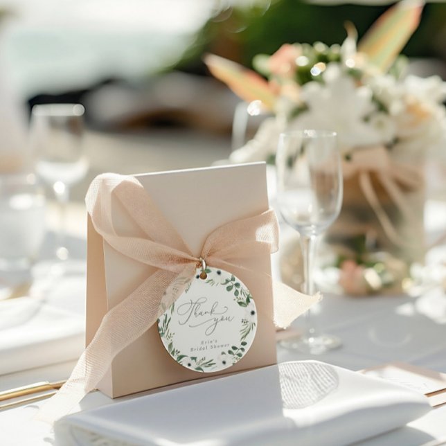 Étiquettes Cadeau Mariage moderne à la poussière verte d'eucalyptus  (Modern Floral Dusty Green Eucalyptus Wedding Favor Tags)