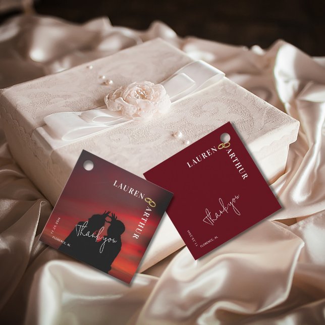 Étiquettes Cadeau Mariage photo minimal moderne et Reddish Ultra Chi (Créateur téléchargé)