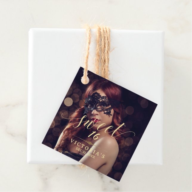 Étiquettes Cadeau Masquerade Photo Sweet 16 Anniversaire (En situation)