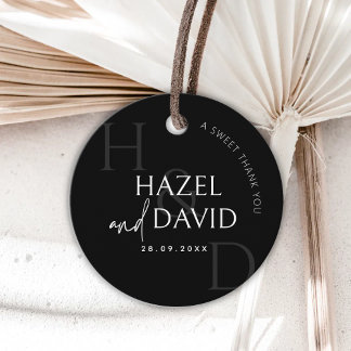 Étiquettes Cadeau Modern Black and White Monogram Minimalist Wedding