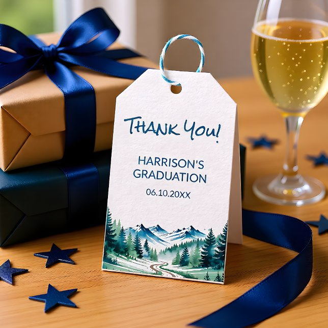 Étiquettes-cadeau Modern Mountain Grad Party (Créateur téléchargé)
