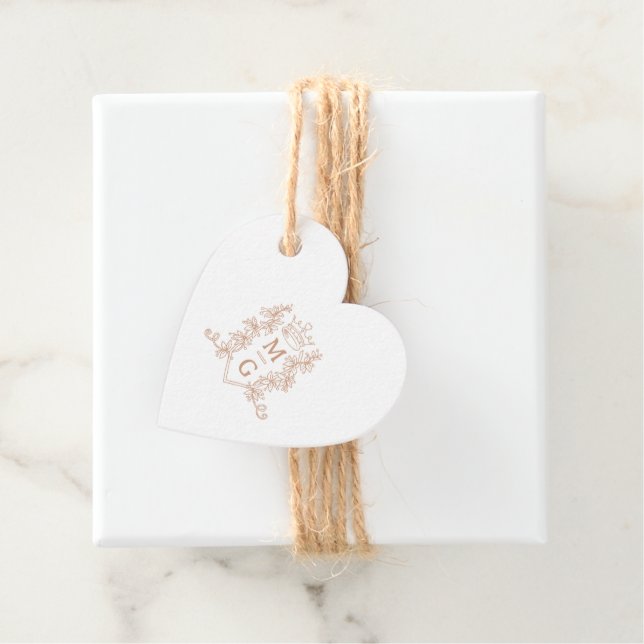 Étiquettes Cadeau Monogramme couronne rose or mariage (En situation)