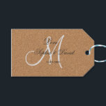 Étiquettes-cadeau Monogramme Mariage de liège à vin rustique<br><div class="desc">Faire-part de mariage rustique sur un faux arrière - plan de liège à vin avec Monogram! Ce design est unique, simple ! Vous méritez quelque chose d'unique pour votre événement rêvé ! Utilisez l'outil Customiser pour ajouter vos noms et toutes les autres informations nécessaires. Ce design est un bon choix...</div>