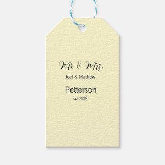 Étiquettes-cadeau mr & mrs nom année de mariage couple simple jaune