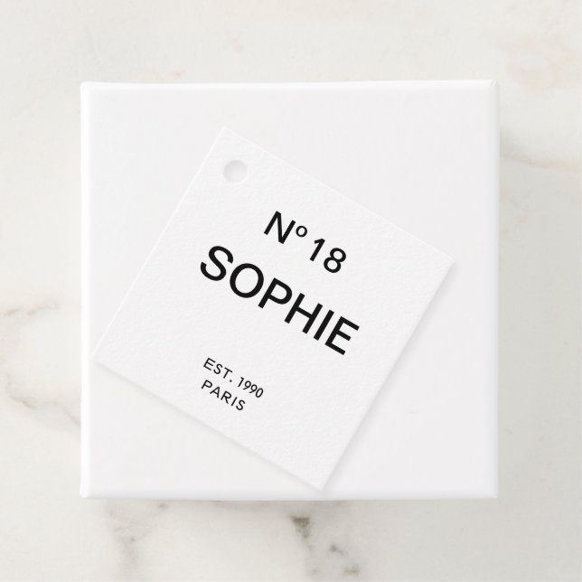 Étiquettes Cadeau No 18 French Chic 18th Birthday Party (En situation)