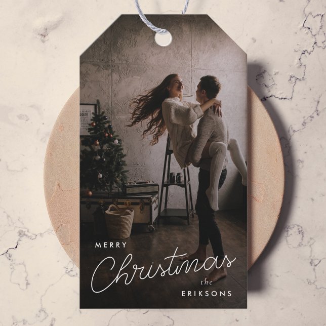 Étiquettes-cadeau Noël tendance moderne | Dark Dusky Couple Photo (Stylish holiday photo tags with elegant handwritten style text for personal and modern gifting)