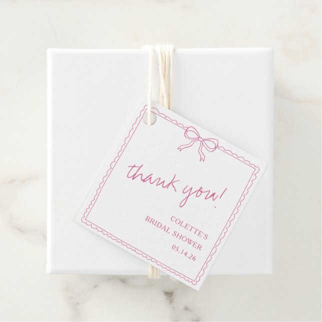 Étiquettes Cadeau Nœud Élégant Dessiné à la Main Remerciement de Mar (En situation)