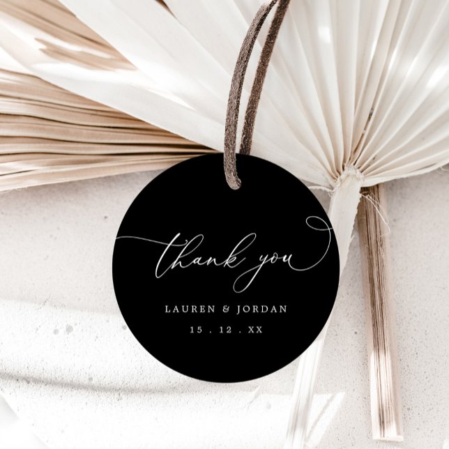 Étiquettes Cadeau Noir et blanc Moderne Merci de mariage élégant (Créateur téléchargé)