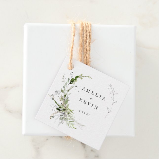 Étiquettes Cadeau Noms personnalisés de verdure terreuse élégante Da (En situation)