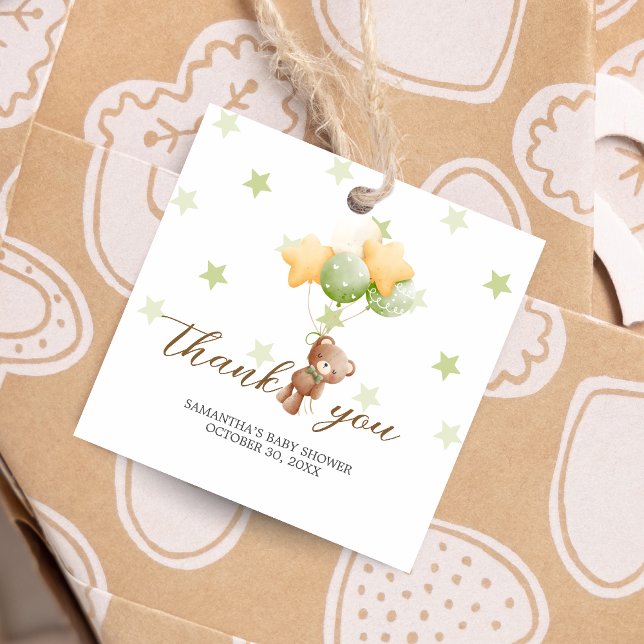 Étiquettes Cadeau On peut attendre le Carré Baby shower de ballon (Bear Balloon Baby Shower Square Favor Tags)