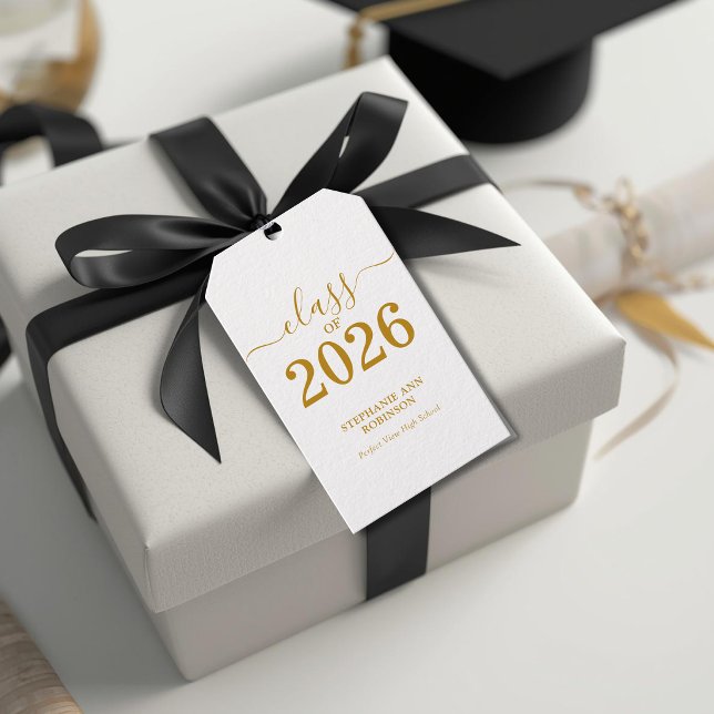 Étiquettes-cadeau Or Moderne Classe de 2026 Écriture Dorée (Créateur téléchargé)