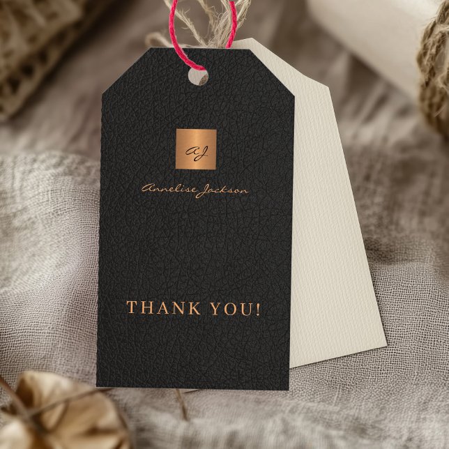 Étiquettes-cadeau Or noir monogramme personnalisé nom script (Créateur téléchargé)