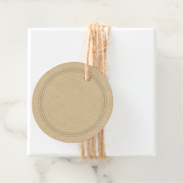 Étiquettes Cadeau Papier Kraft simple fait maison rustique Écrire su (En situation)