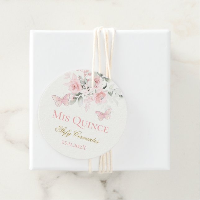 Étiquettes Cadeau Papillon rose Quinceañera (En situation)