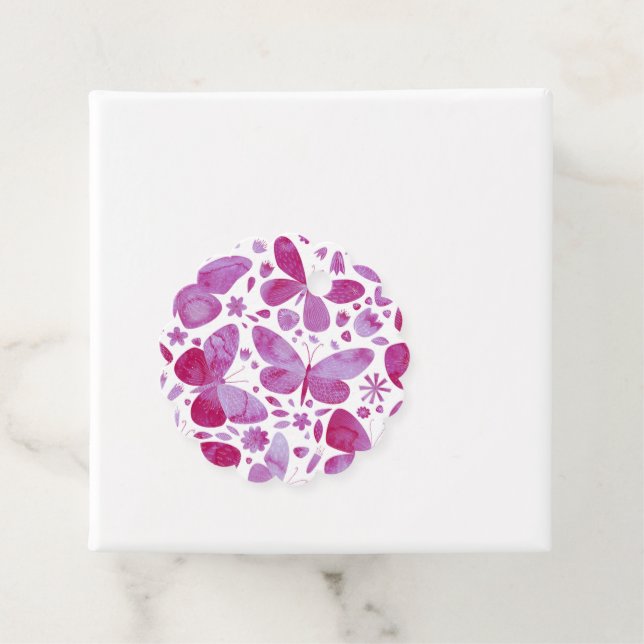 Étiquettes Cadeau Papillons Aquarelle rose (En situation)