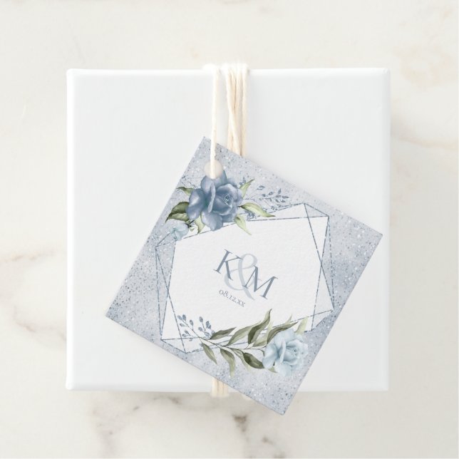Étiquettes Cadeau Parkles Floral Mariage Initiales Dusty Blue ID889 (En situation)