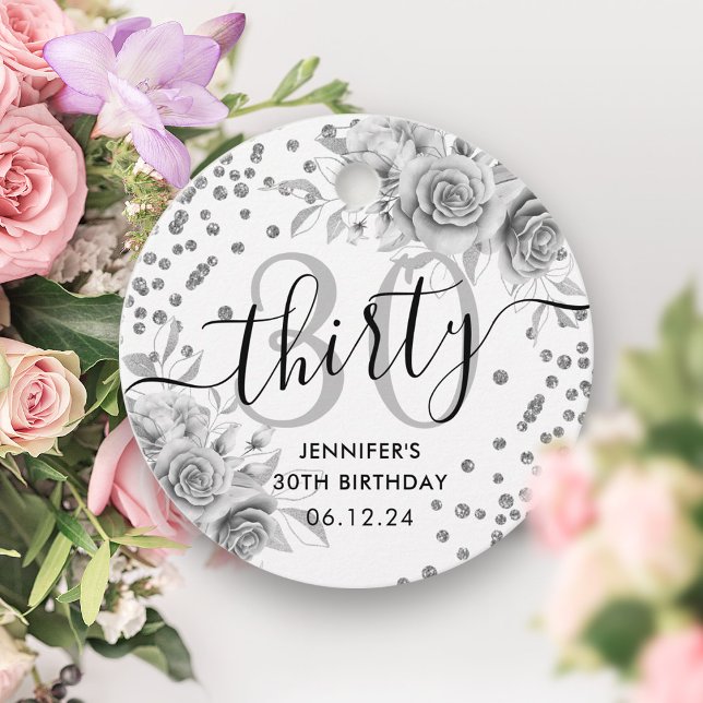 Étiquettes Cadeau Parties scintillant florale d'argent 30e anniversa (Silver Floral Glitter 30th Birthday Script Favor Tags)
