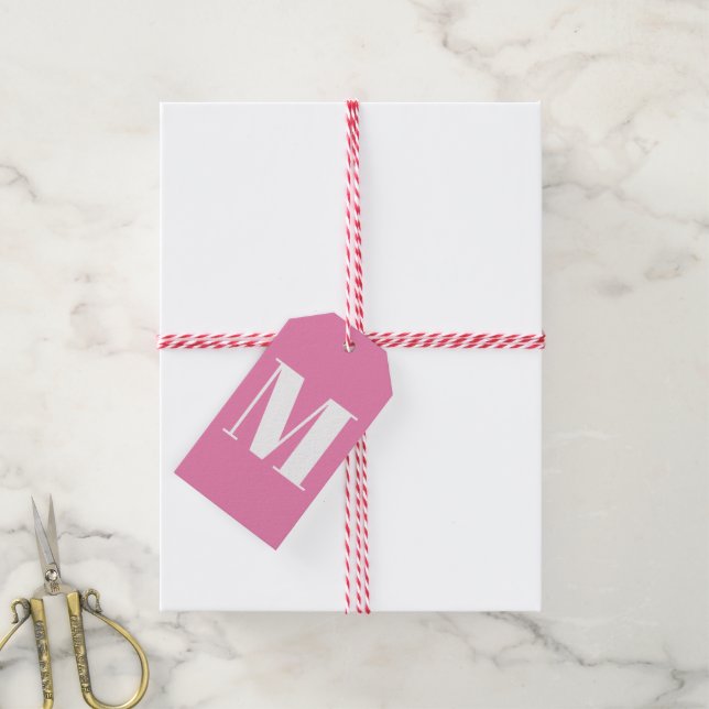 Étiquettes-cadeau Personnaliser monogramme rose initial blanc (Avec de la ficelle)