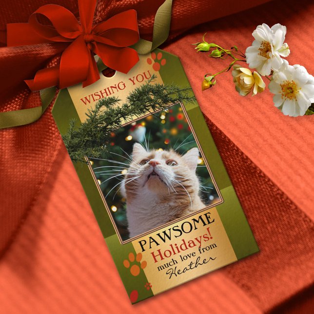Étiquettes-cadeau Photo de chat personnalisée Joyeuses fêtes (Christmas gift tag showing your photo framed by a classic gold and green design with cute cat paws)