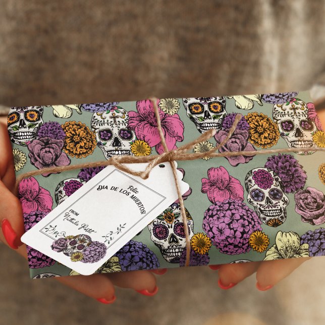 Étiquettes-cadeau Plaisanterie Sugar pourpre Crâne Feliz Dia de los  (Festive Dia de los Muertos drawing Gift Tags with fun colored leafy back. Add your own Name.)
