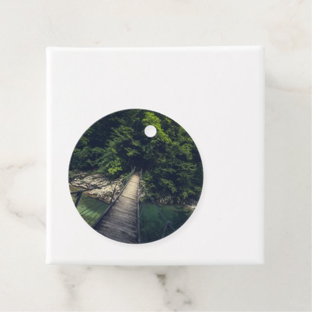 Étiquettes Cadeau Pont suspendu simple au-dessus de la rivière Idrij (En situation)