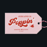 Étiquettes-cadeau Popcorn Mariage rouge et rose Favoriser<br><div class="desc">Parfaits pour les faveurs de mariage, ces étiquettes font des faveurs de mariage uniques qui sont à la fois élégantes et bon marché. Elles sont idéales pour les faveurs de mariage d'un mariage kitsch, d'un mariage super ou d'un mariage branché. Améliorez votre mariage éclectique, mariage rétro, ou même un Mariage...</div>