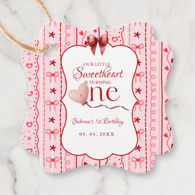 Étiquettes Cadeau Première Saint-Valentin d'anniversaire de bébé fêt (Devant)