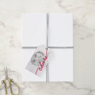 Étiquettes-cadeau Red Cheers Calligraphy Script Modern Photo Holiday