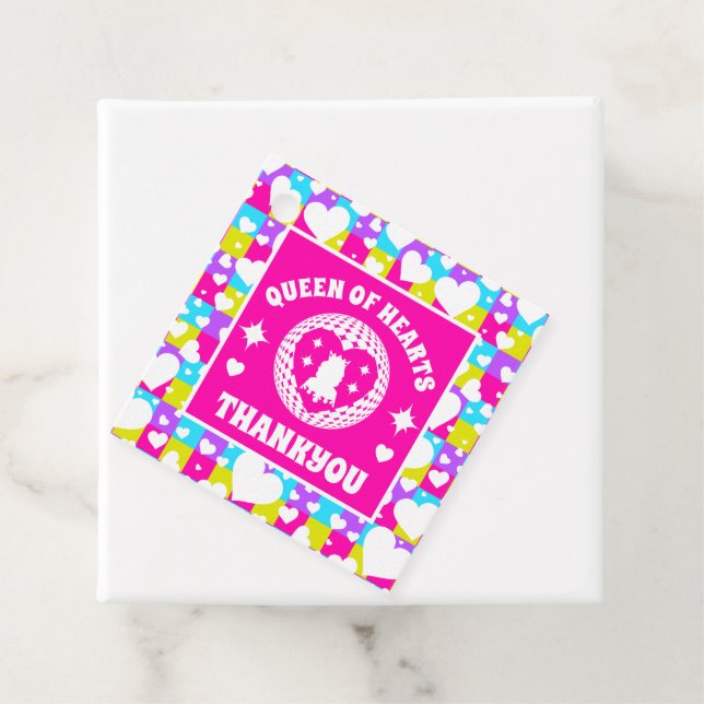 Étiquettes Cadeau Retro Neon Reine Des Coeurs Anniversaire (En situation)