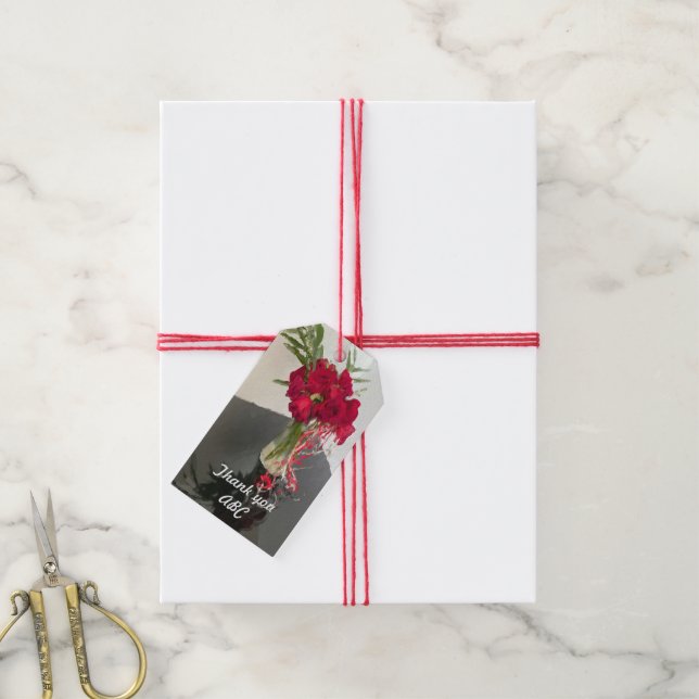 Étiquettes-cadeau Roses rouges Abstraites dans le vase (Avec de la ficelle)