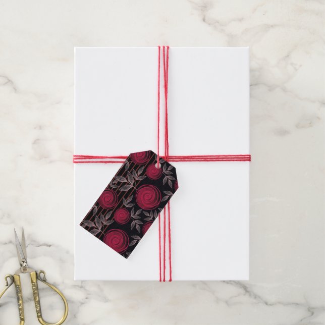 Étiquettes-cadeau Roses rouges sur noir. (Avec de la ficelle)