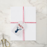 Étiquettes-cadeau Rustic Country Mountains Cerf Bleu Rouge Mariage<br><div class="desc">Rustic Country Mountains Cerf Rouge Bleu Mariage Tags Notre design rustique a une silhouette bleue buck sur l'avant et les montagnes occidentales sur l'arrière. Conçu par Cèdre et Chaîne; personnalisé par vous! Veuillez nous contacter si vous avez besoin d'aide.</div>